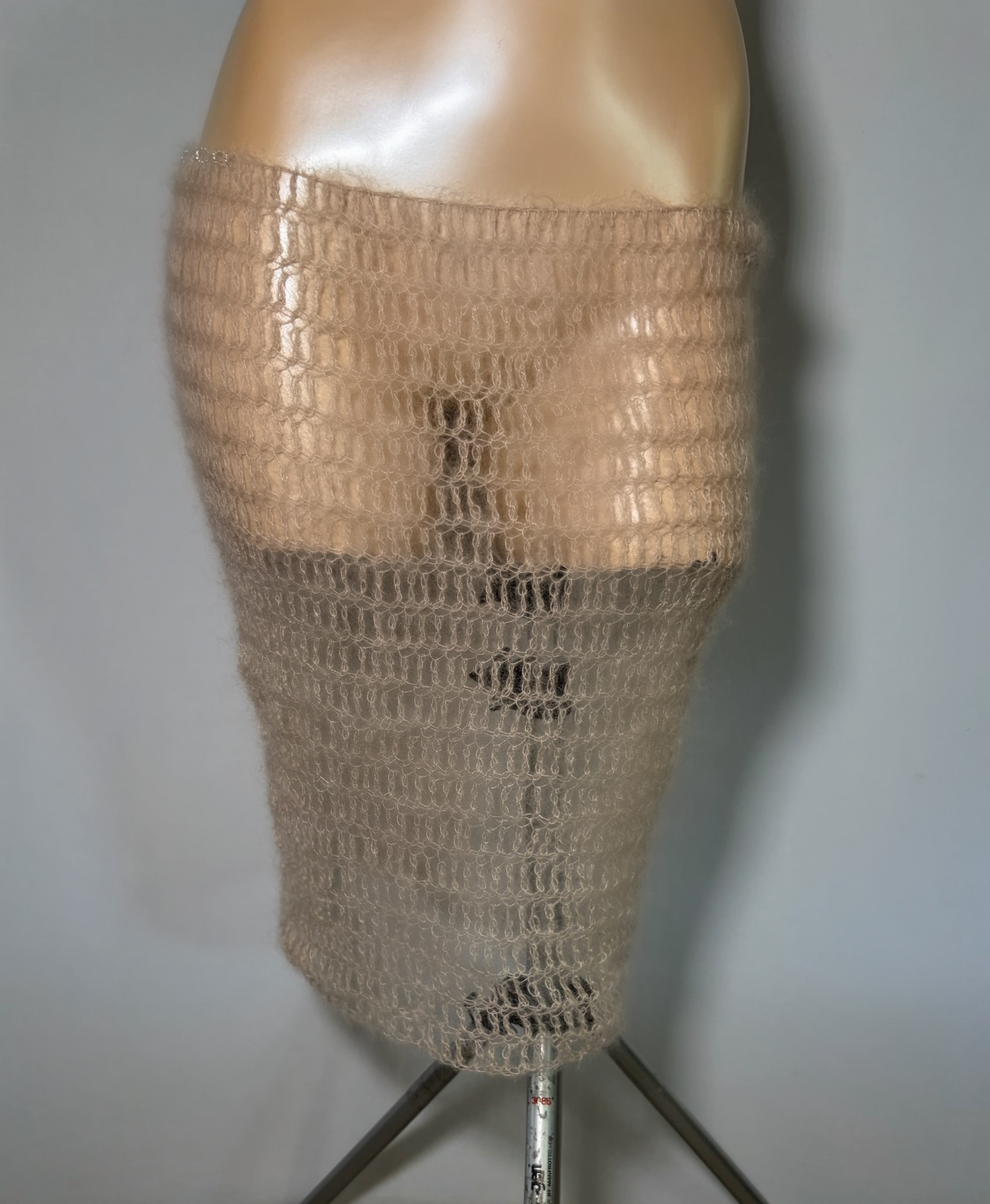 FORM 001 — RING MIDI SKIRT