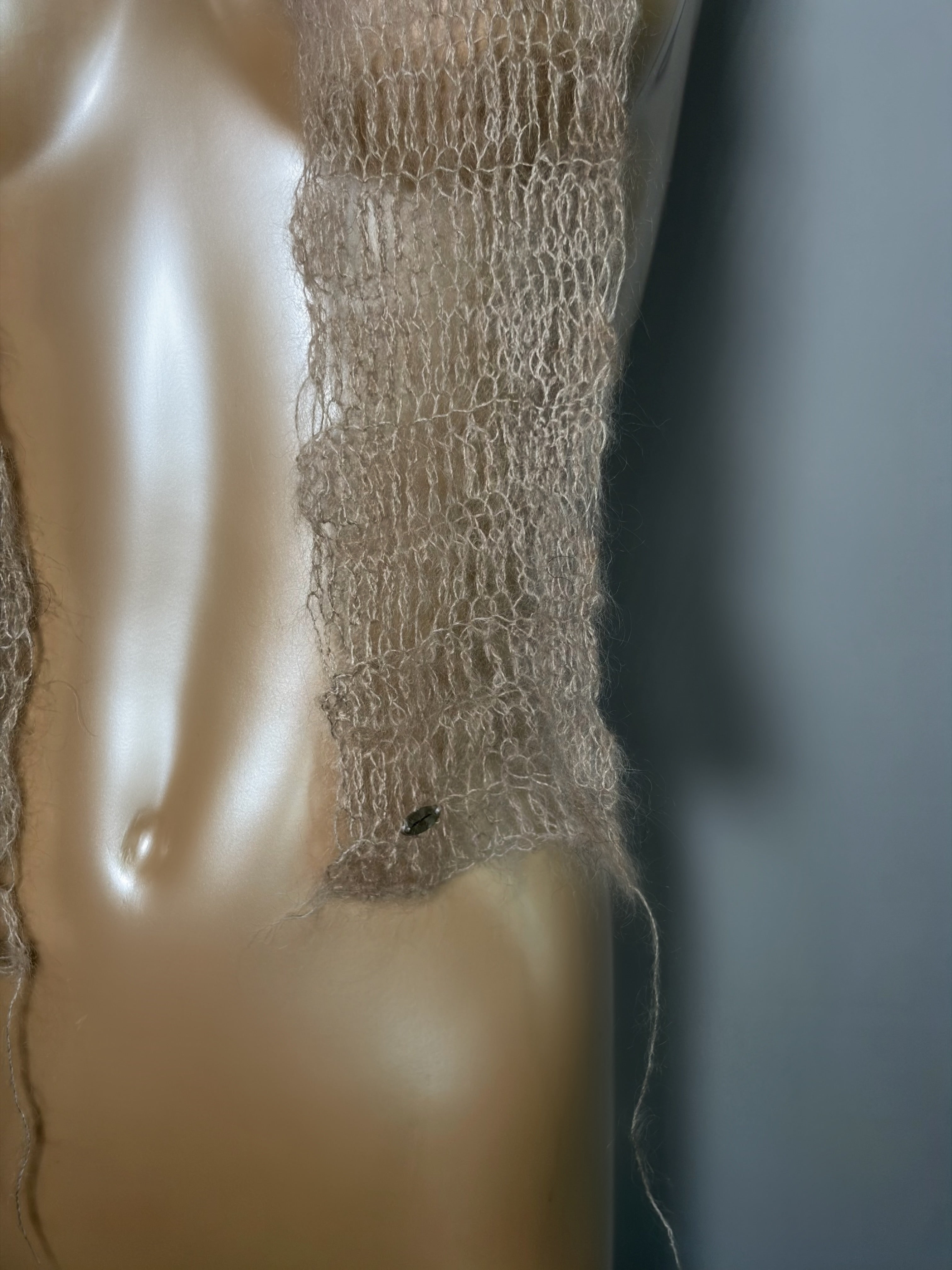 FORM 001 — MOHAIR MINI SCARF
